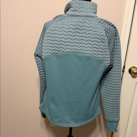 Avia Quilted Jacket in Teal Blue - Picture 6 of 10